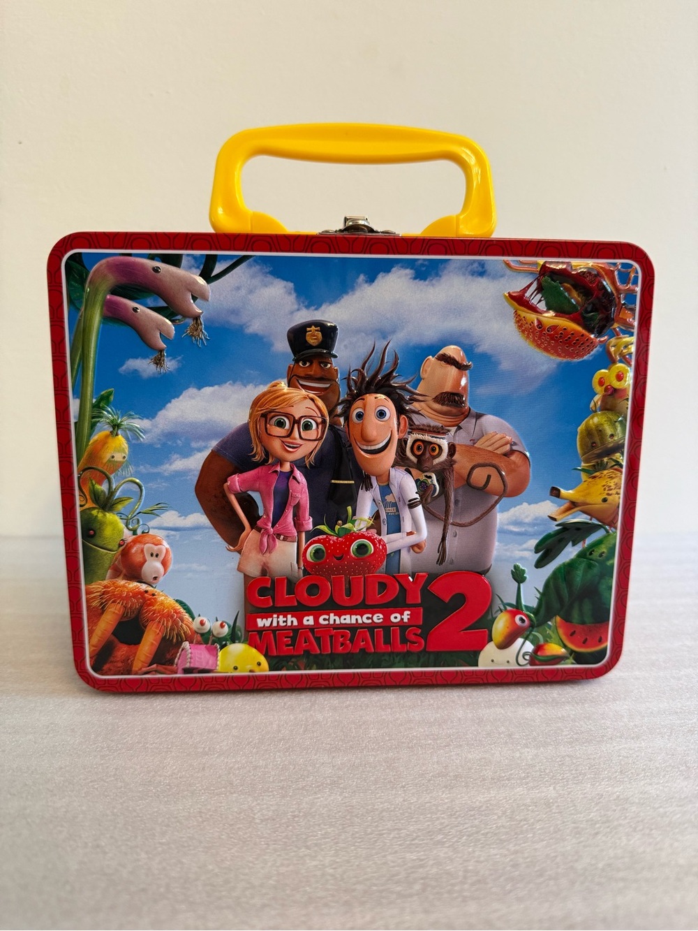 “Cloudy With a Chance of Meatballs 2” Movie Collectible Lunchbox